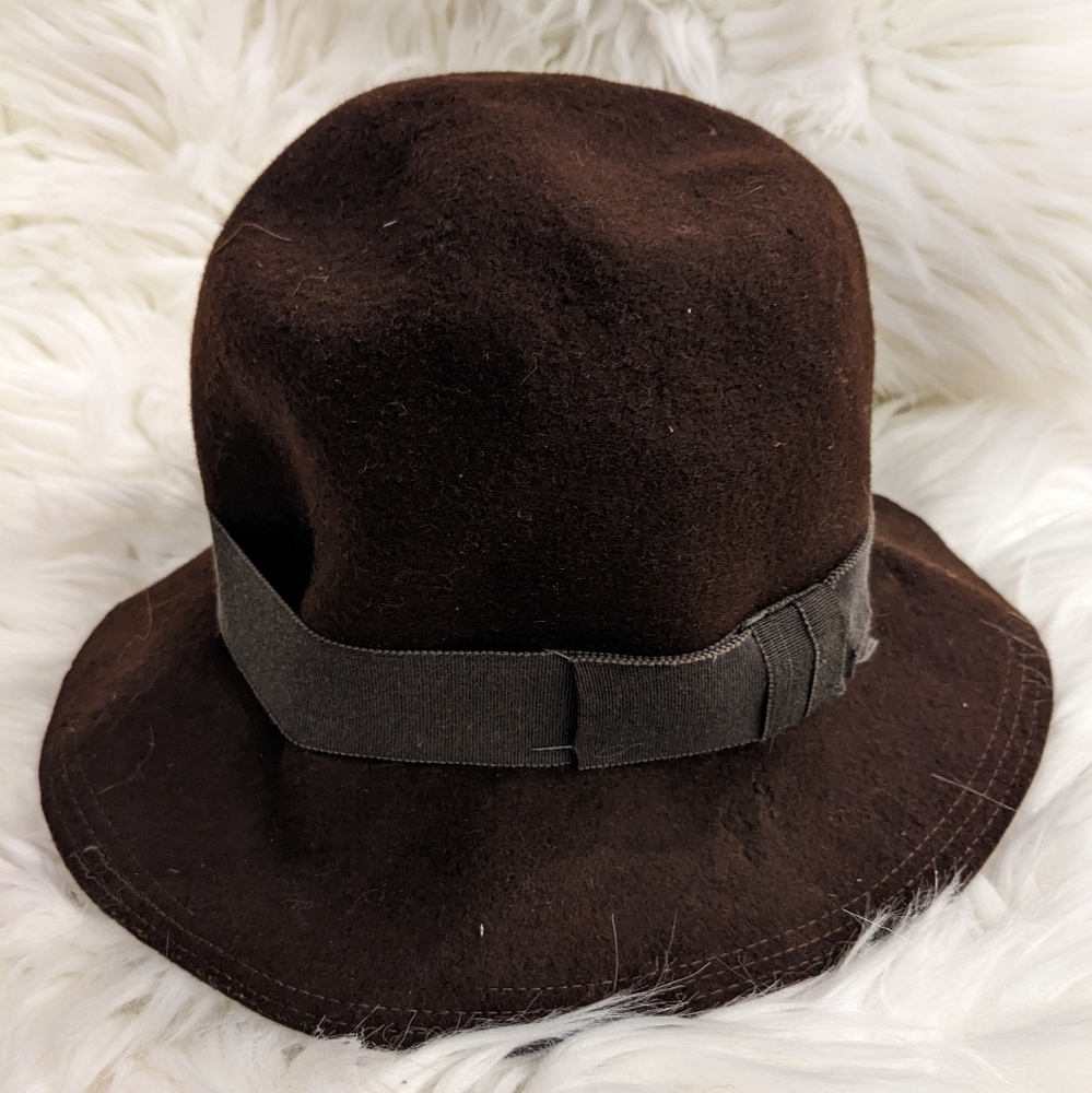 Vintage brown brimmed hat